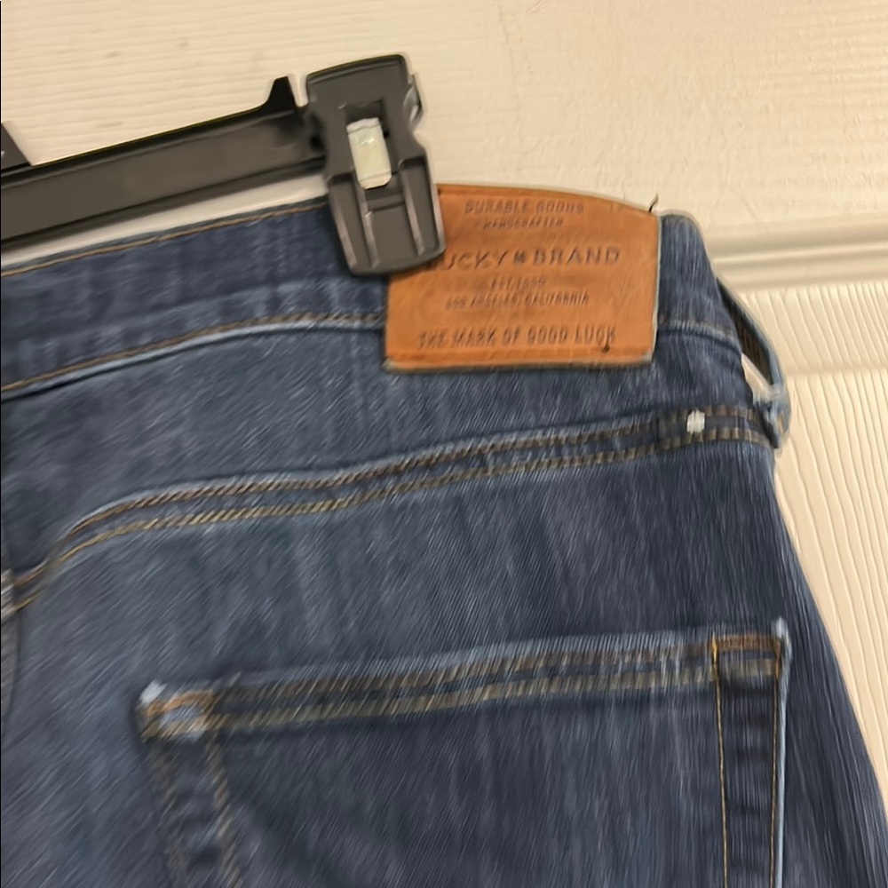 Lucky Brand Dark Blue Straight Jeans. Men’s 34x30 - Picture 9 of 14